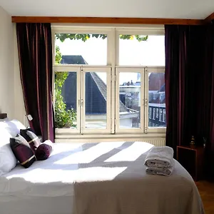 https://bb-eelhouse.amsterdamhotelsnl.com
